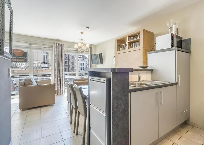 Cosy Near The Center